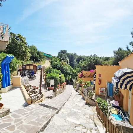 Vacanzamaredue 2 Holiday home *