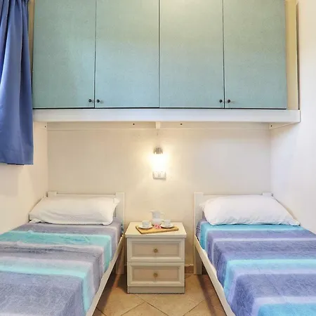 Vacanzamaredue 2 Holiday home *
