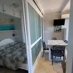 Vacanzamaredue2 Vista Mare * مارينا دي كامبو
