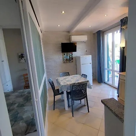 펜션 Vacanzamaredue2 Vista Mare *