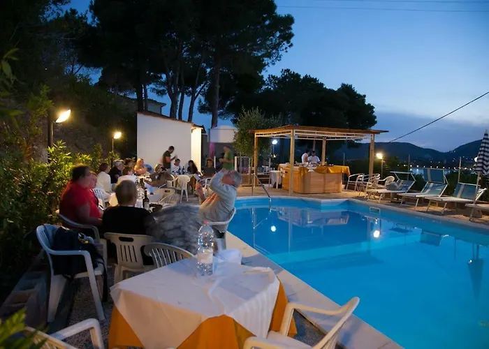 Vacanzamaredue2 Vista Mare Feriehus